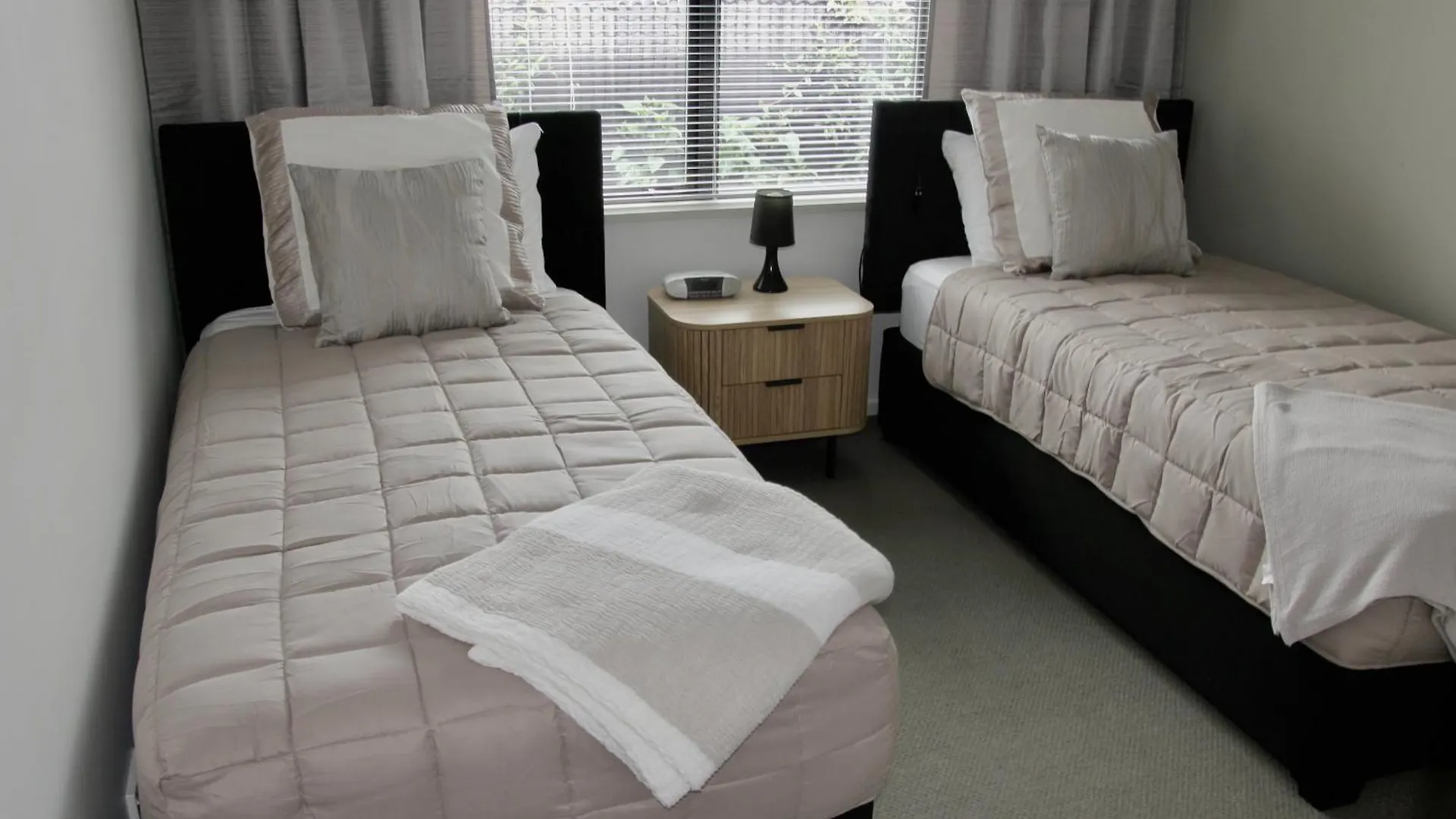Third St Studio Christchurch Bed & Breakfast